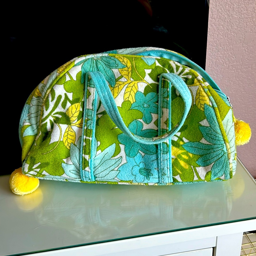 Makeup bag
